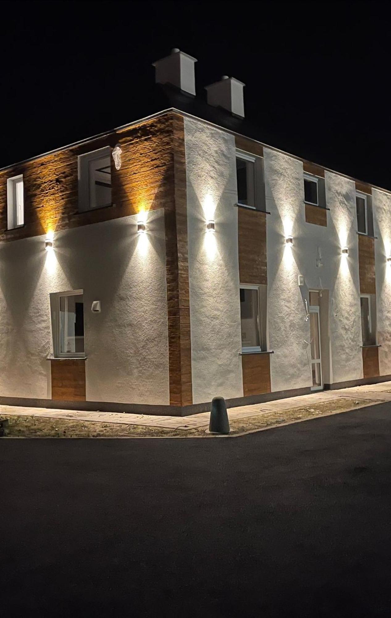 #5 Tgha Luxury One Bedroom Apartment In アスローン エクステリア 写真