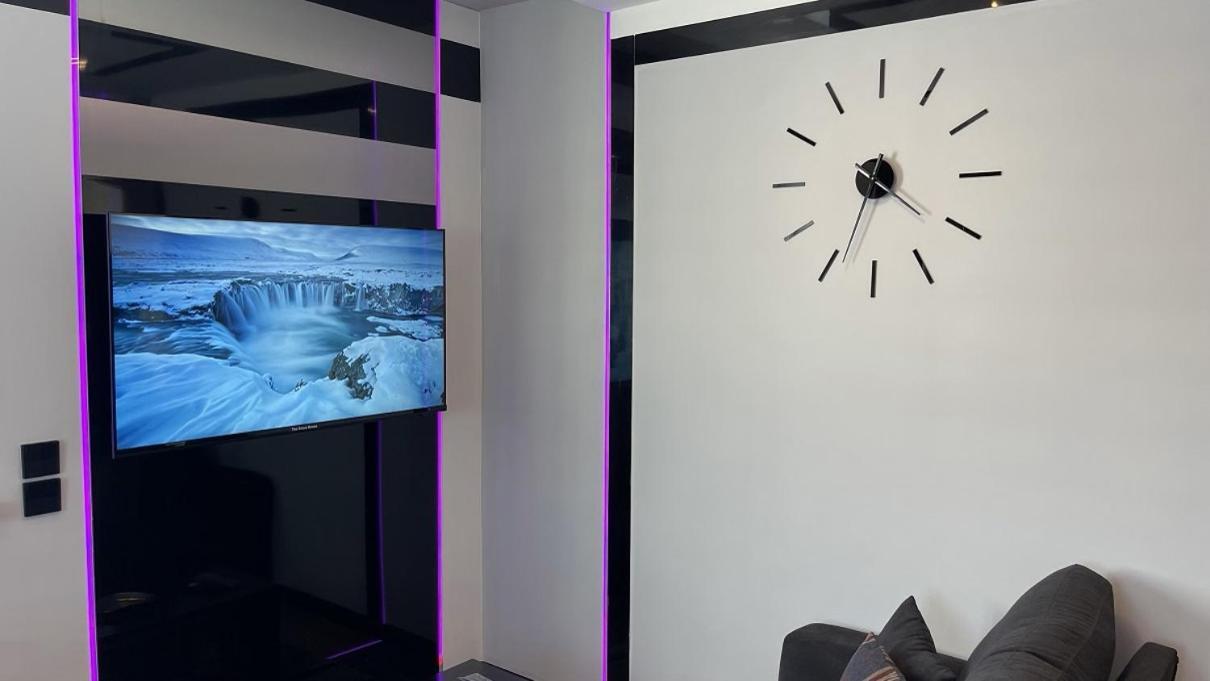 #5 Tgha Luxury One Bedroom Apartment In アスローン エクステリア 写真