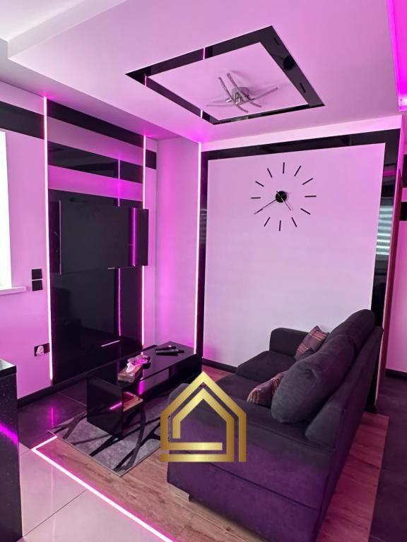 #5 Tgha Luxury One Bedroom Apartment In アスローン エクステリア 写真